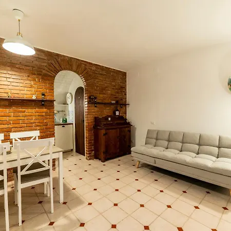 Via Solimena 9 Apartment